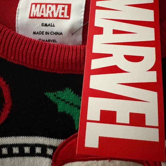 Marvel Deadpool Christmas Sweater - Picture 2 of 2